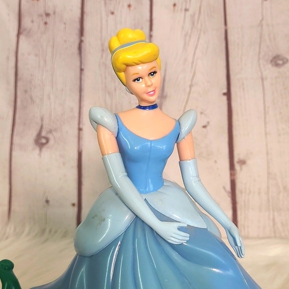 Vintage 90s Disney Fantasma Cinderella Musical Alarm Clock Battery Operated - Picture 6 of 17